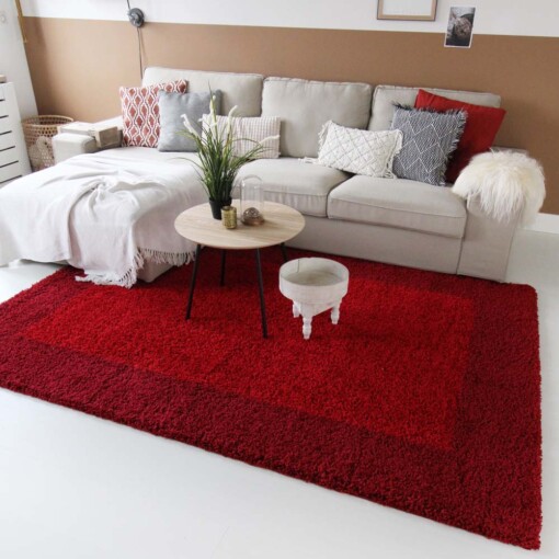 Tapis poils longs avec Bordure Shaggy Trend - rouge - sfeer