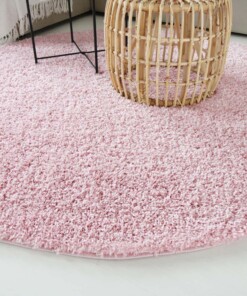 Tapis Rond poils longs Shaggy Trend - rose clair - close up zijkant