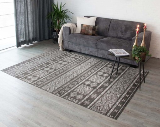 Tapis Kilim Feather Tribe N°9 - taupe - sfeer