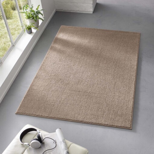 Tapis poil ras Qualis - taupe - sfeer