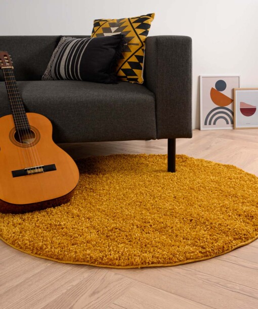 Tapis rond poils longs Shaggy Trend - jaune moutarde - sfeer