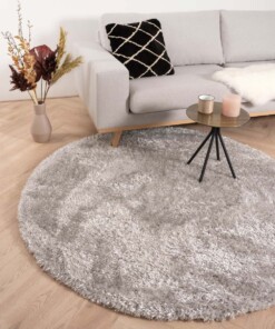 Tapis rond poils longs Posh - gris clair - sfeer