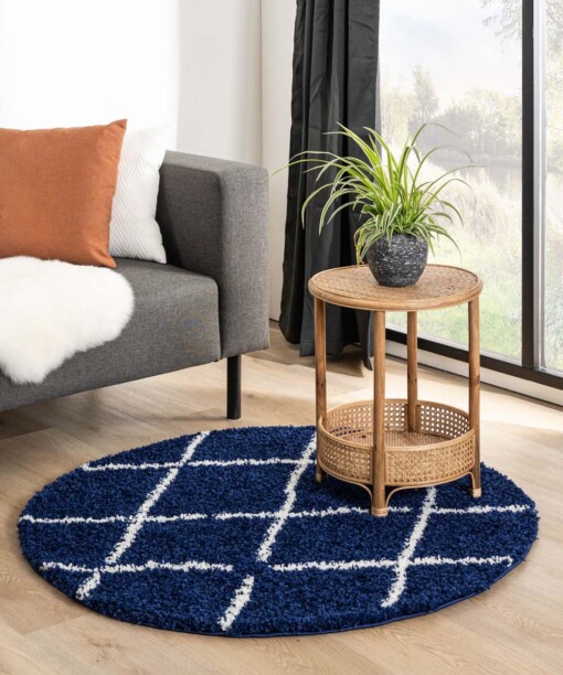 Tapis poils longs Rond losange Habitat - bleu foncé/blanc - sfeer