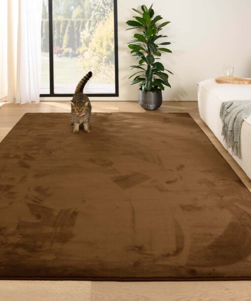 Tapis poil ras moelleux - Plush marron